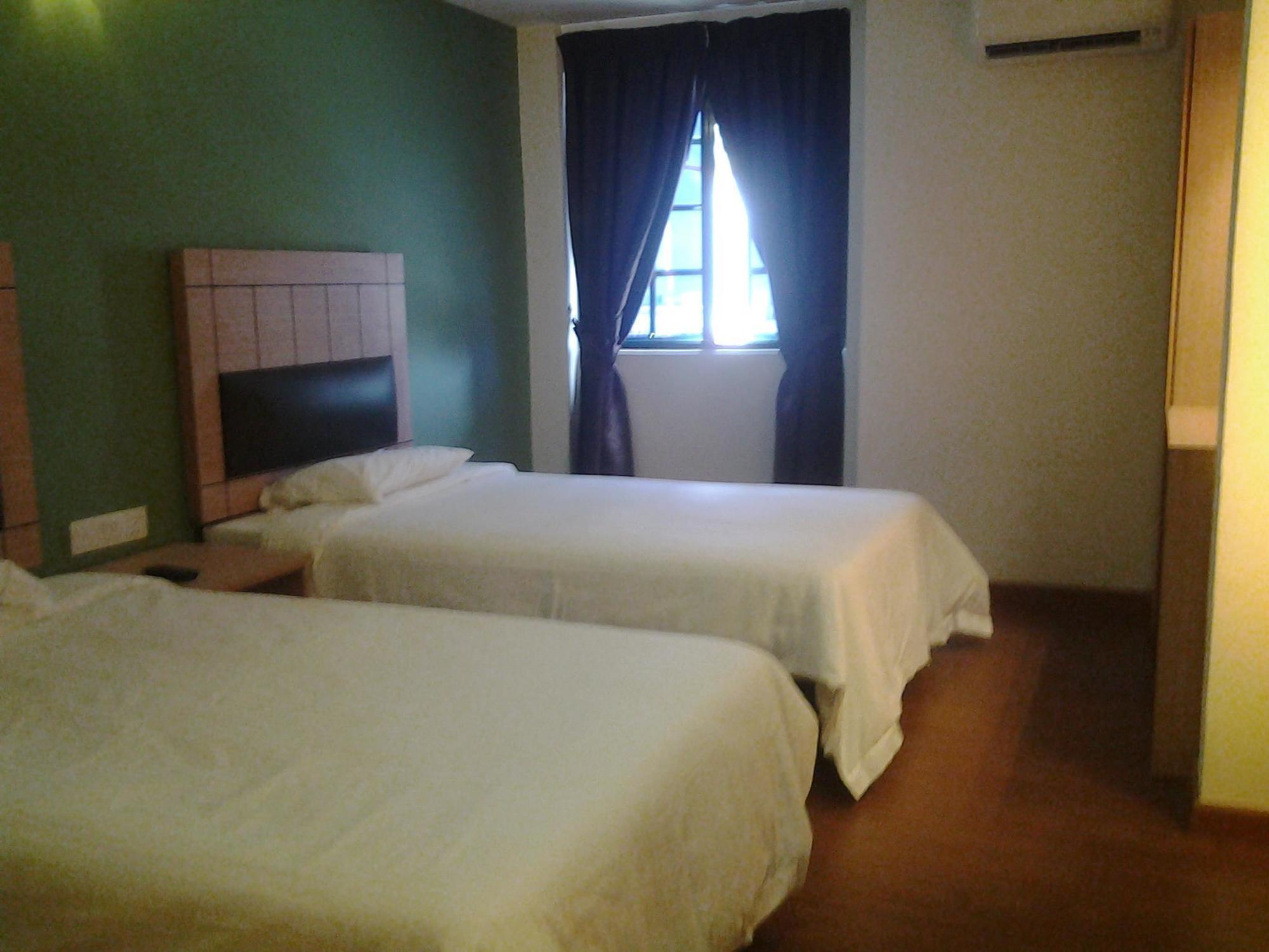 Smart Hotel Seremban Esterno foto