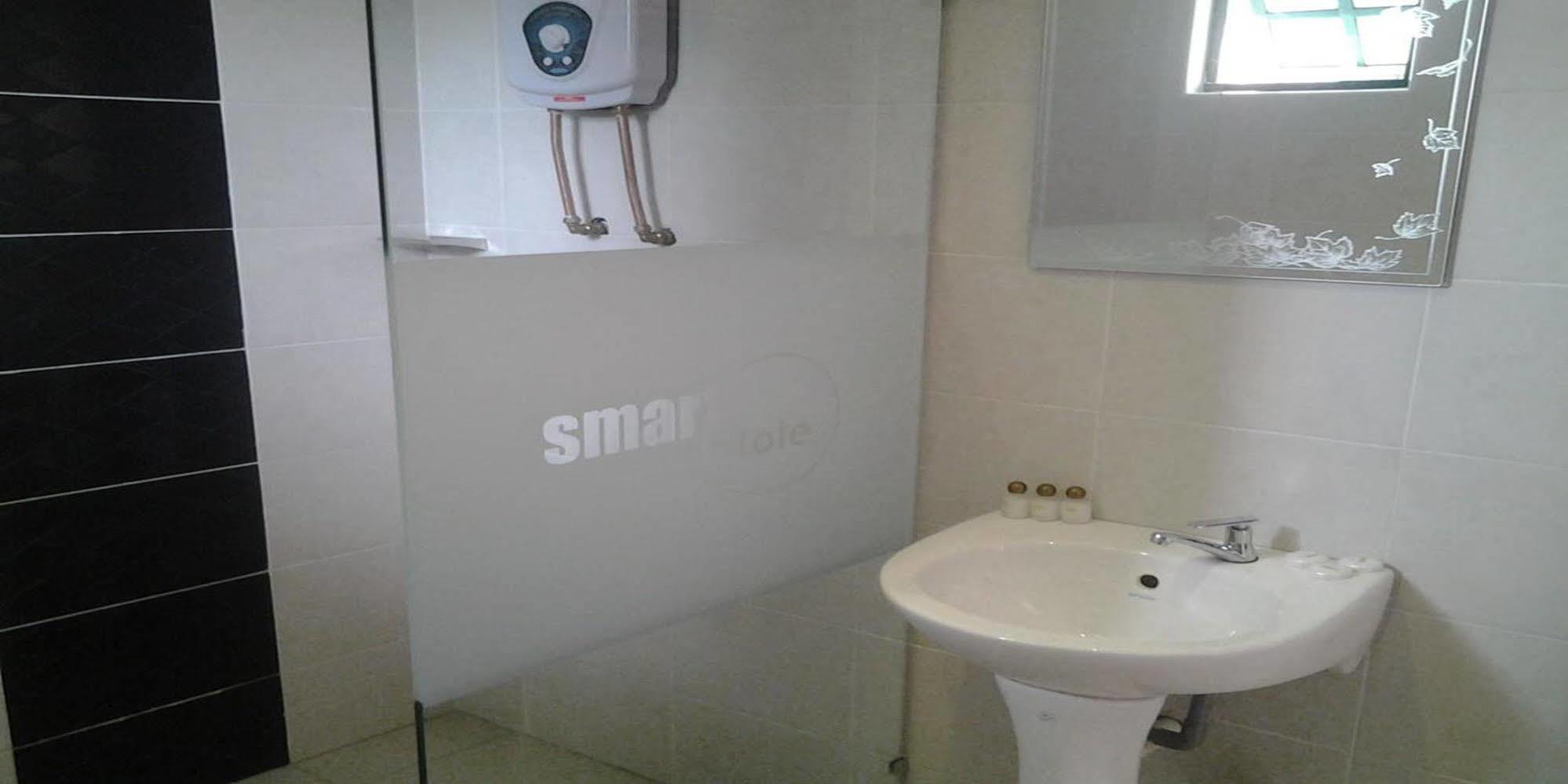 Smart Hotel Seremban Esterno foto